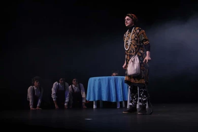 گزارش تصویری از اولین اجرای نمایش افسانه امیل و ممیل در سی و هفتمین جشنواره ی بین المللی تئاتر فجر -کارگردان: شهاب امرایی-عکس:کیارش مسیبی