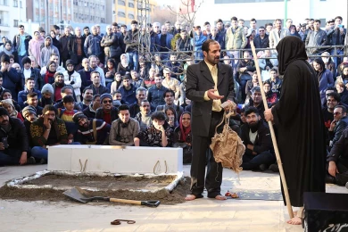گزارش تصویری از اولین اجرای نمایش ملکوت در سی و هفتمین جشنواره ی بین المللی تئاتر فجر -کارگردان:سعید خیرالهی -عکس:نیلوفر جوانشیر