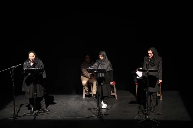 گزارش تصویری از اولین اجرای نمایش رادیویی عزت تا ثریا در سی و هفتمین جشنواره ی بین المللی تئاتر فجر -کارگردان: آرش جمالی الدینی-عکس:کیارش مسیبی