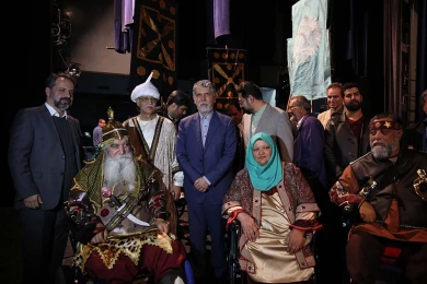 وزیر ارشاد میهمان جشنواره تئاتر فجر