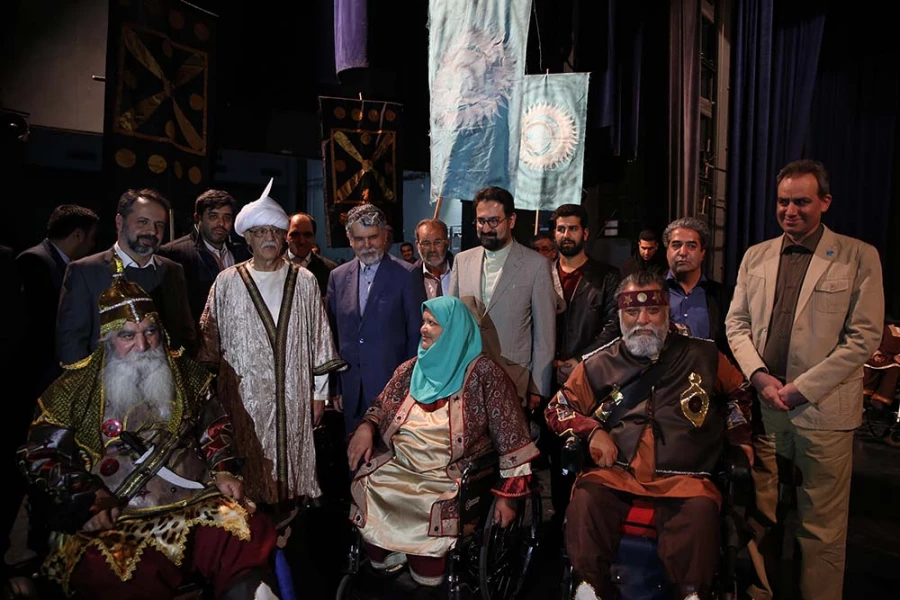 وزیر ارشاد میهمان جشنواره تئاتر فجر