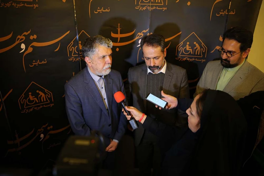 وزیر ارشاد میهمان جشنواره تئاتر فجر