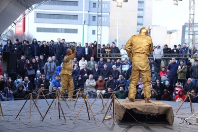 گزارش تصویری از اولین اجرای نمایش ماشین زمان در سی و هفتمین جشنواره ی بین المللی تئاتر فجر -کارگردان:محمد یوسفی زاده_عکس:نیلوفر جوانشیر