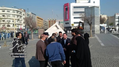بازدید مدیران جشنواره بین المللی تئاتر فجر و شهرداری منطقه 11 از محوطه‌های باز اجرای تئاتر