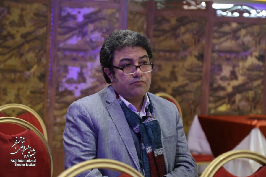 کارگاه «کارگردانی» با حضور قطب‌الدین صادقی در همایش برگزیدگان جشنواره‌های تئاتر استان‌های کشور