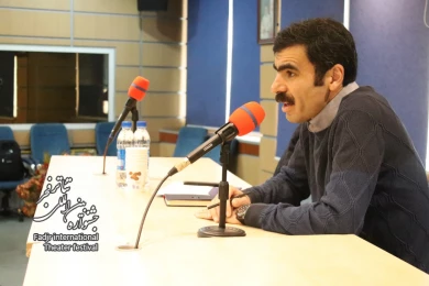 کارگاه «قصه‌گویی در درام» با حضور حسین کیانی در همایش برگزیدگان جشنواره‌های تئاتر استان‌ها