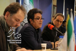 نشست رسانه‌ای سی و هشتمین جشنواره بین‌المللی تئاتر فجر برگزار شد؛

نادر برهانی مرند: جشنواره تئاتر فجر نسبت به دوره‌های گذشته باکیفیت‌تر شده است