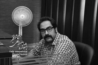 در گفت‌و‌گو با فارس مطرح شد؛

پیام لاریان: تضمینی برای اجرای همه نمایشنامه‌ها در آینده وجود ندارد