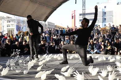 مروری تصویری بر اجراهای هشتمین روز از جشنواره بین المللی تئاتر فجر