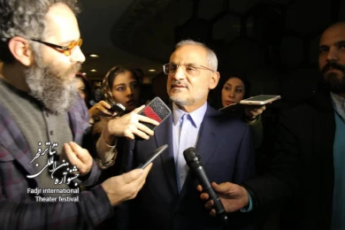 تصاویری از حضور وزیر آموزش و پرورش در جشنواره بین‌المللی تئاتر فجر