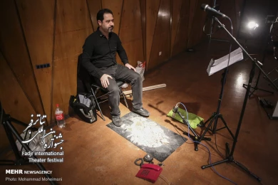 نمایش زنده رادیویی سردار عشق در سی و هشتمین جشنواره تئاتر فجر - خبرگزاری مهر