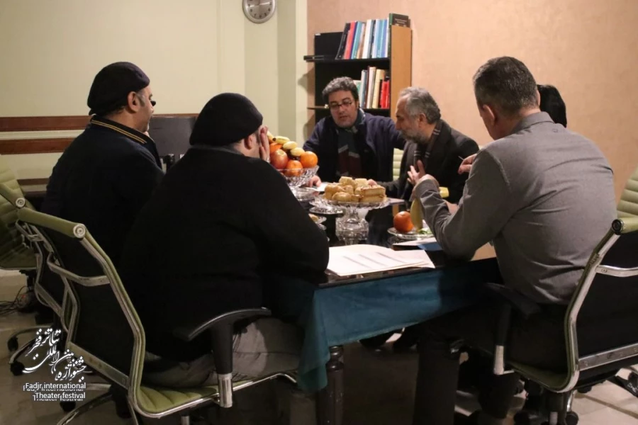 Street Theater Competition Referees Meet with Fadjr Theater Festival Secretary