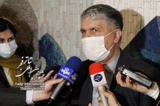 وزیر فرهنگ و ارشاد اسلامی در بازدید از جشنواره تئاتر فجر 39:

تلویزیون تئاتر ایران فرصت رونق اقتصادی را برای این هنر فراهم می‌کند