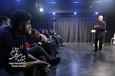 علی اکبر عبدالعلی زاده در کارگاه راهبردهای رسانه در توسعه تئاتر  عنوان کرد

با استفاده از رسانه آرزوی های امروز خود را به واقعیت های فردا بدل کنید