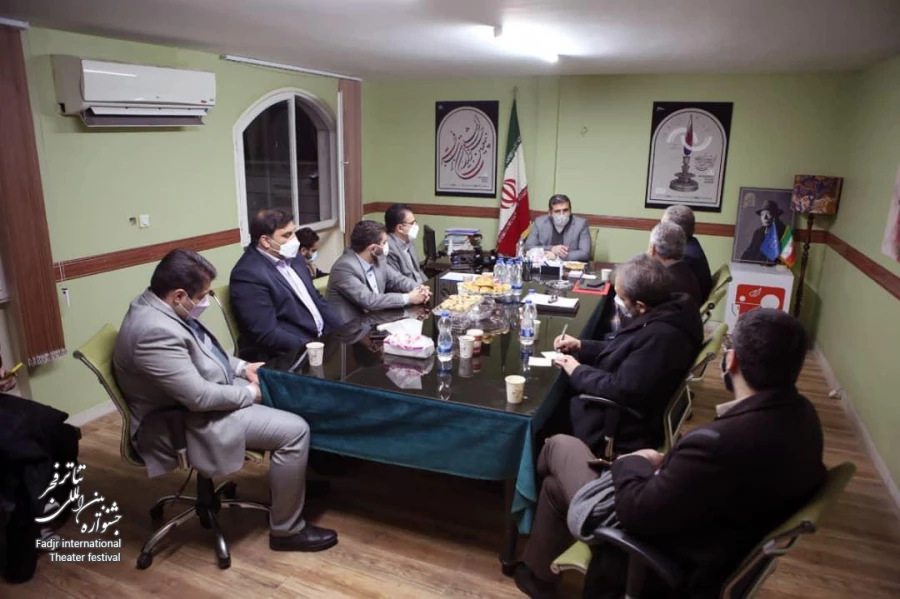 چهلمین جشنواره تئاتر فجر با ۳۰ درصد ظرفیت سالن برگزار می‌شود 4