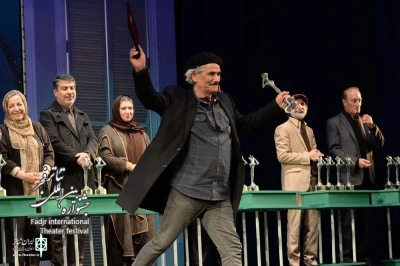 چهل نکته از چهل سالگی جشنواره تئاتر فجر

مروری بر کارگردانان برگزیده ادوار مختلف جشنواره