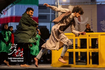 ۲۴ اثر در پنجمین روز جشنواره از توچال و راه‌آهن تا سالن‌های نمایش اجرا می‌شوند‎