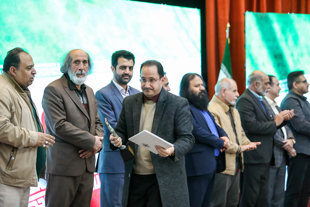  برگزیدگان بیست و هفتمین جشنواره تئاترفجر منطقه‌ یک( کرمانشاه) معرفی شدند 8