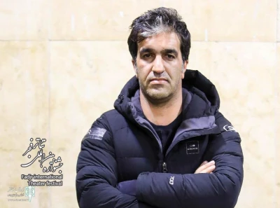 کارگردان حاضر در جشنواره تئاتر منطقه‌ای فجر یک در کرمانشاه مطرح کرد

علی اکبر محمدپور: برپایی جشنواره تئاتر منطقه‌ای فجر، تجربه‌ای بسیار ارزنده است