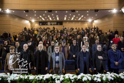 راهیابی چهار نمایش منتخب به چهل‌و‌یکمین جشنواره تئاتر فجر

برگزیدگان جشنواره تئاتر فجر منطقه 3 (مازندران) معرفی شدند