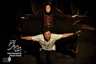 کارگردان حاضر در جشنواره تئاتر فجر منطقه 4 (فارس) بیان کرد

محمد دهدشتی: اثرگذاری جشنواره تئاتر منطقه‌ای از تئاتر فجر هم بیشتر است
