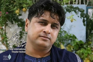 بازیگر حاضر در جشنواره تئاتر فجر منطقه 4 (فارس) مطرح کرد

مرتضی مودی: تئاتر استان‌ها نیاز به آموزش بیشتری دارد