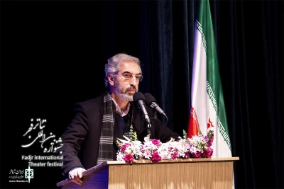 معاون امور هنری مطرح کرد

محمود سالاری: غنی‌سازی سالن‌های تئاتر در دستور کار است