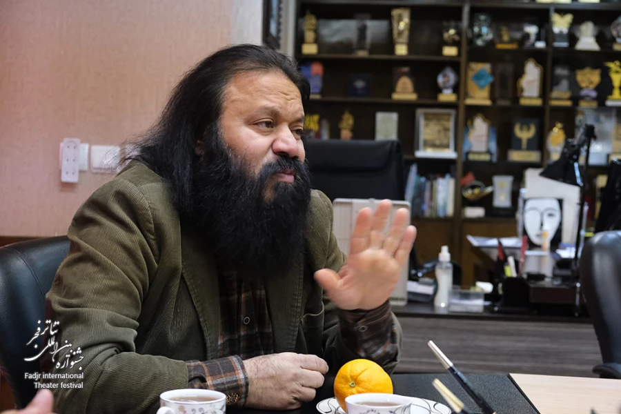 نشست داوران بخش بین الملل جشنواره تئاتر فجر با کاظم نظری