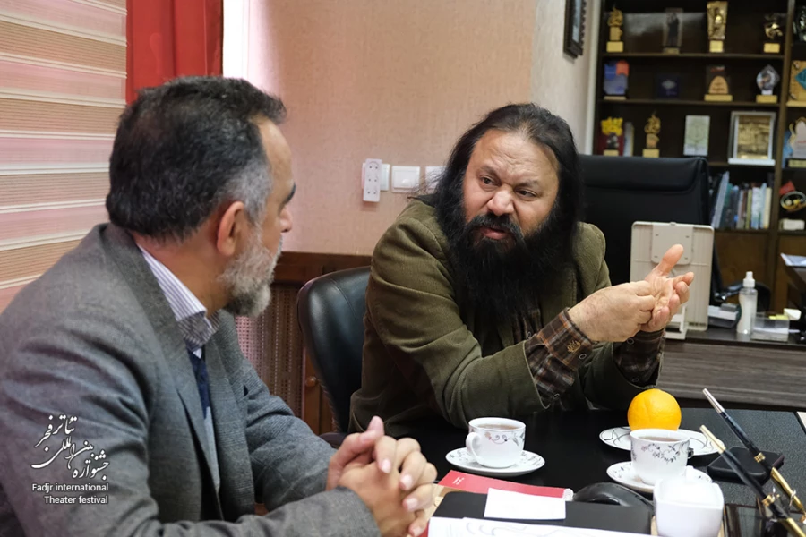 نشست داوران بخش بین الملل جشنواره تئاتر فجر با کاظم نظری