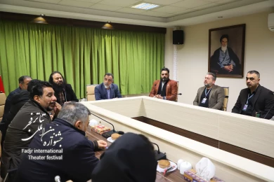 دیدار هنرمندان عراقی حاضر در چهل و یکمین جشنواره تئاتر فجر با کاظم نظری