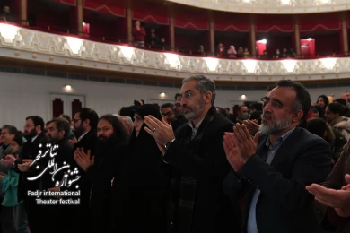 استقبال مخاطبان از نمایش ایرانیان