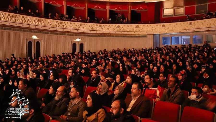استقبال مردم و مدیران از نمایش‌های روی صحنه 2