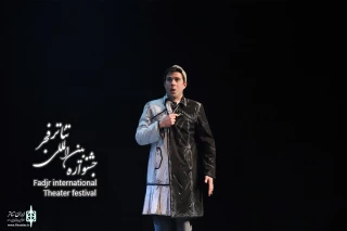 گفت‌وگو با تکسما مونوز کارگردان نمایش «لومییر» از اسپانیا

تئاتر باعث می‌شود که به شیوه‌ای دیگر بیندیشیم