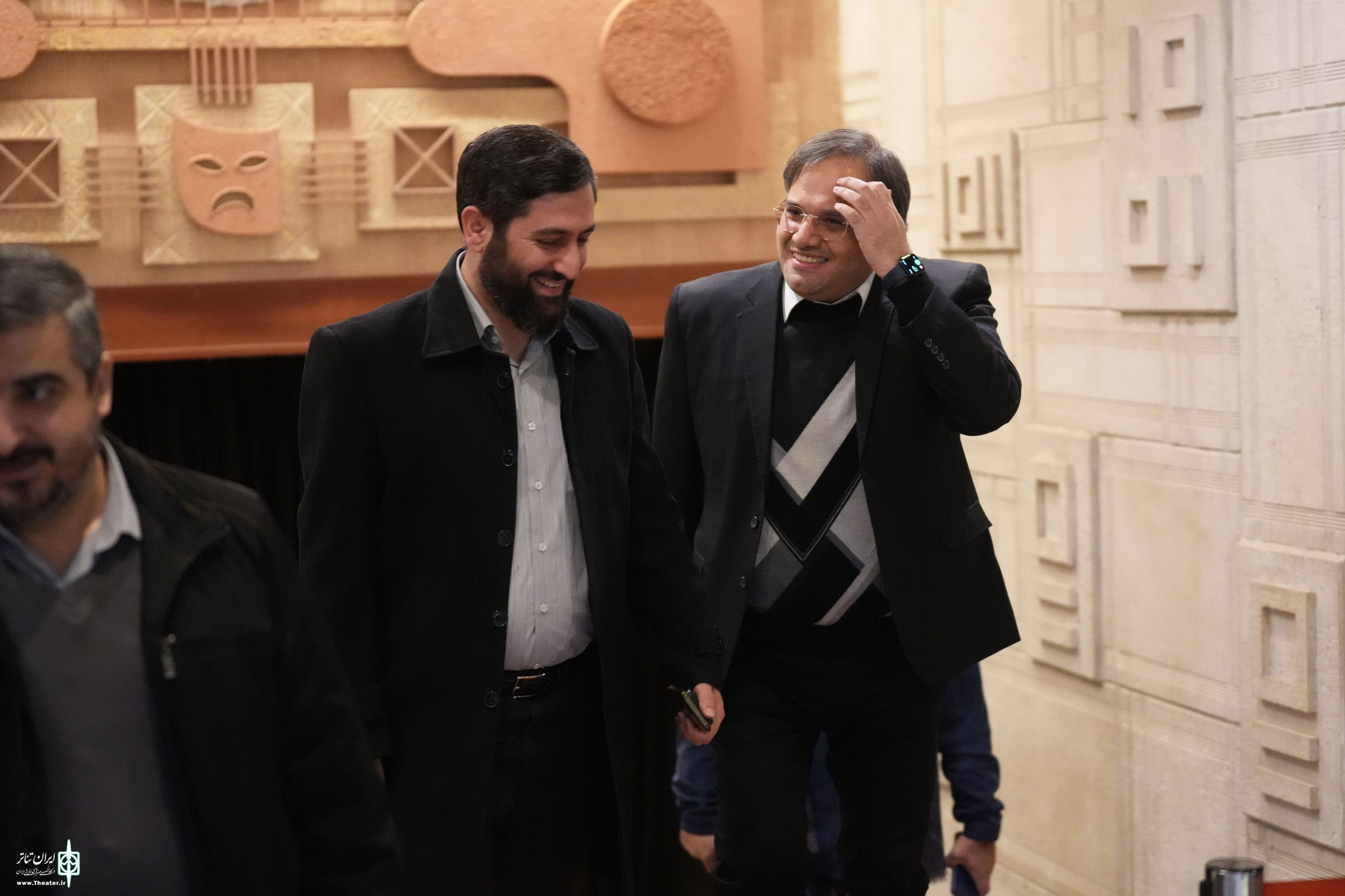 با حضور در تماشاخانه­ ایرانشهر

رئیس سازمان فرهنگی هنری شهرداری تهران به تماشای «کمدی الهی» از تونس نشست