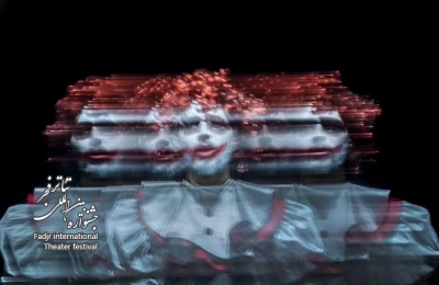 گفت‌و‌گو با کارگردان راه‌یافته به بخش تئاتر دانشجویی جشنواره فجر

سعید زمانی: تلاش کردیم در «غلط»، مفاهیم را غیرکلیشه‌ای بیان کنیم