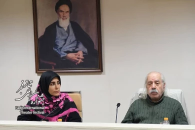رونمایی از پوستر چهل و سومین جشنواره بین‌المللی تئاتر فجر در نشست شورای سیاست‌گذاری جشنواره