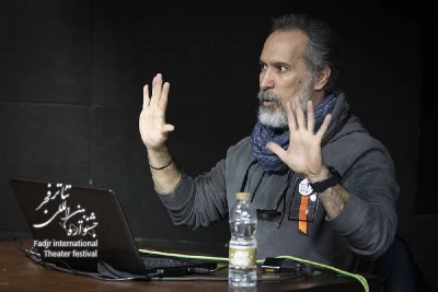 حامد نصرآبادیان در کارگاه آموزشی «بیان بدنی بازیگر» مطرح کرد:

تئاتر، یک هنرِ دیداری است