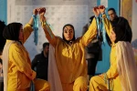 روزی روزگاری در آمر یکا-کارگردان:فرشته چاپلقی-عکس:مصطفی صفری-مکان:محوطه بیرونی تئاتر شهر-زمان:سوم بهمن 1403‎