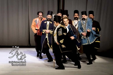 سفرنامه آبجی مظفر-کارگردان:قطب الدین صادقی-عکس:رضا معطریان-مکان:تئاتر شهر-سالن اصلی-زمان:سوم بهمن 1403‎