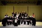 سفرنامه آبجی مظفر-کارگردان:قطب الدین صادقی-عکس:رضا معطریان-مکان:تئاتر شهر-سالن اصلی-زمان:سوم بهمن 1403‎