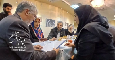 ️همزمان با دومین روز جشنواره بین‌المللی تئاتر فجر؛ 

وزیر فرهنگ و ارشاد اسلامی به تماشای نمایش «مرز» نشست 
