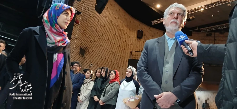 وزیر فرهنگ و ارشاد اسلامی: تئاتر به وفاق ملی کمک می‌کند 3