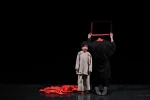 نمایش چند گرگ از عروسی مادرم ماه جان