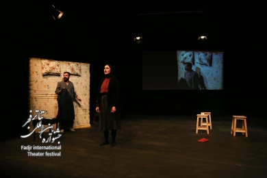 نمایش پروانه بر ناقوس