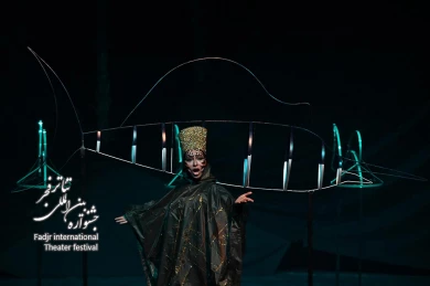 نمایش لجن خوار-کارگردانویدا موسوی