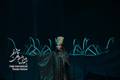 نمایش لجن خوار-کارگردانویدا موسوی