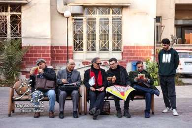 نمایش ماجرای آقای رستم