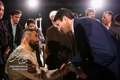 حضور ستار هاشمی وزیر ارتباطات و فناوری اطلاعات در جشنواره تئاتر فجر