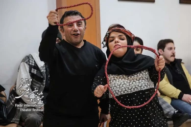 نمایش ننه دلاور