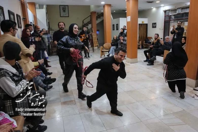 نمایش ننه دلاور